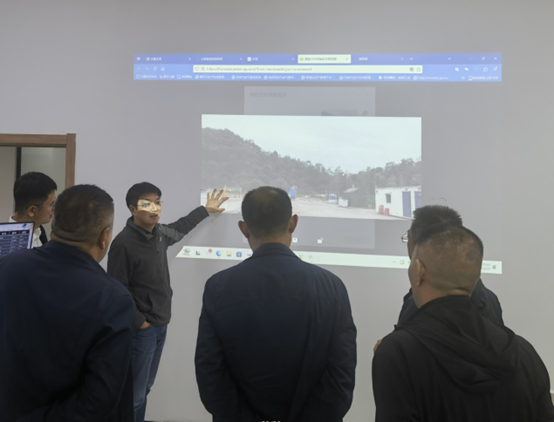 新疆煤田地质局李总一行莅临我司考察调研 新疆煤田地质局李总一行莅临我司考察调研